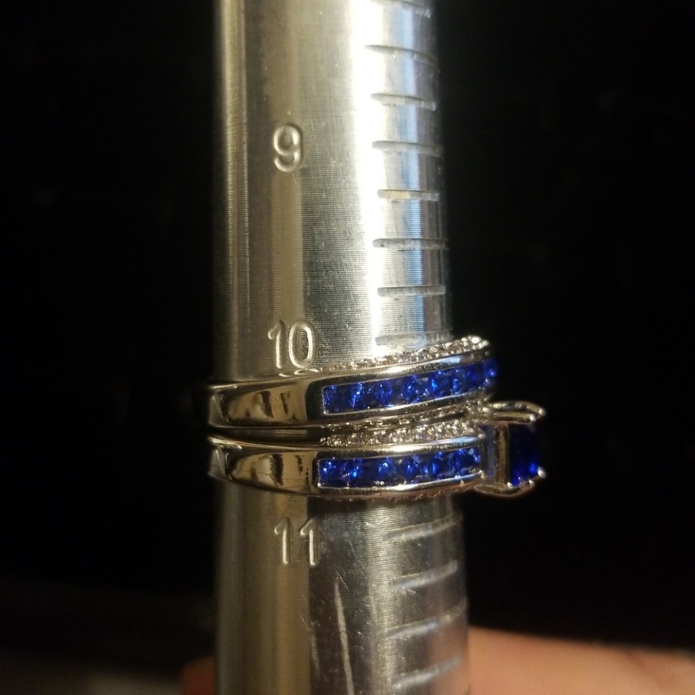 Blue ring - Picture 2 of 4